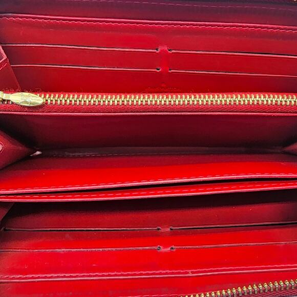 Louis Vuitton Vernis Patent Leather Monogram Zippy Wallet Red Complete with Box - Picture 8 of 13